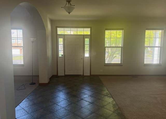 Photo of 12834 Grande Poplar Cir, Plainfield, IL 60585