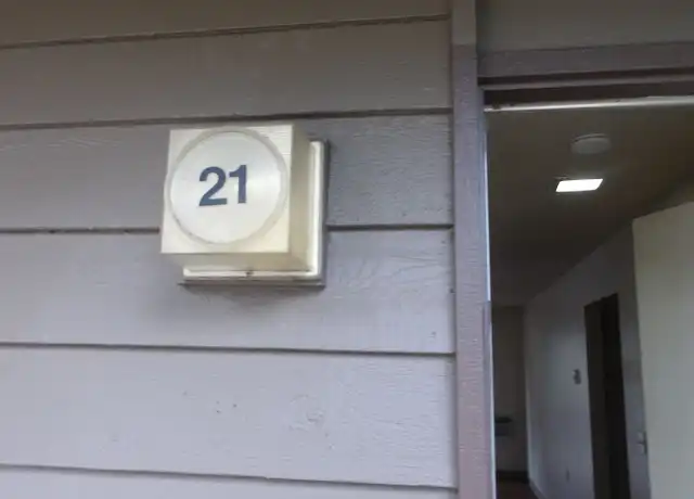 Property at 777 Northwood Dr Unit 21, Medford, OR, 97504, 2 beds, 1 bath, [object Object]