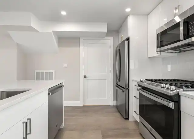 Property at 329 Summit Ave, Brighton, MA, 02135, 2 beds, 1 bath, [object Object]