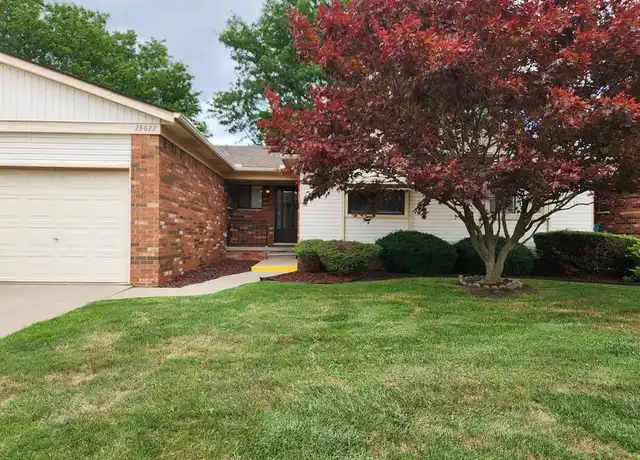 Property at 28622 Imperial Dr, Warren, MI, 48093, 2 beds, 1.5 baths, [object Object]