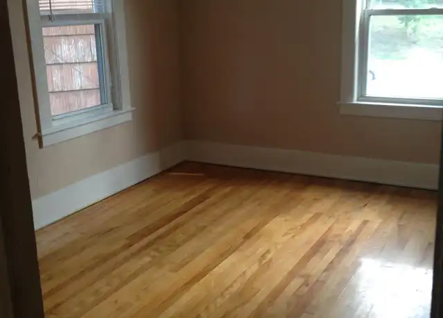 Property at 2 N Main St Unit 2R, Webster, MA, 01570, 2 beds, 1 bath, [object Object]