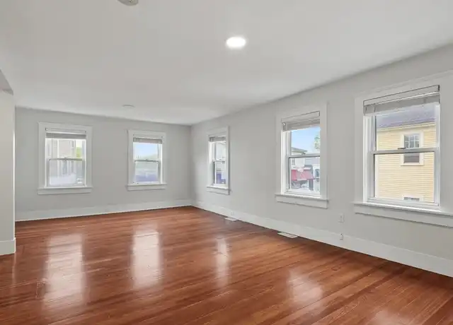Property at 17 Bradford St Unit 1, Concord, MA, 01742, 2 beds, 1 bath, [object Object]