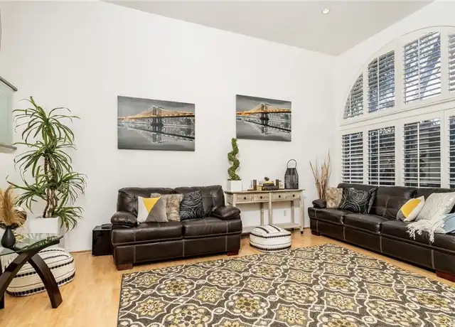 Property at 5455 Sylmar Ave, Sherman Oaks, CA, 91401, 2 beds, 2.5 baths, [object Object]