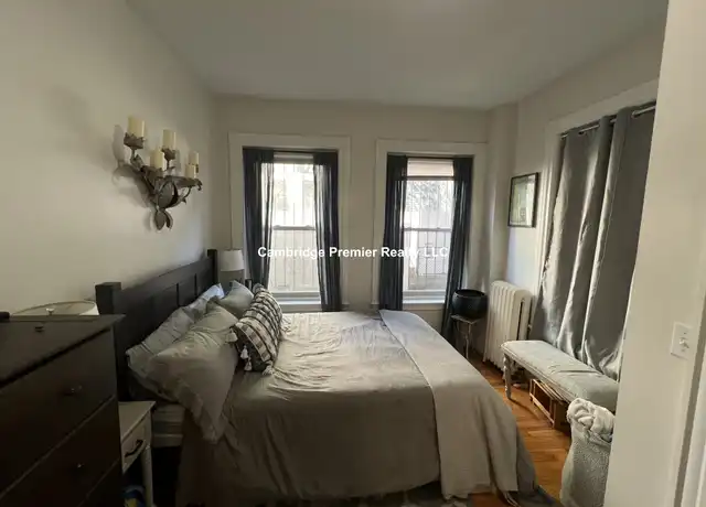 Property at 891 Massachusetts Ave Unit 4, Cambridge, MA, 02139, 2 beds, 1 bath, [object Object]