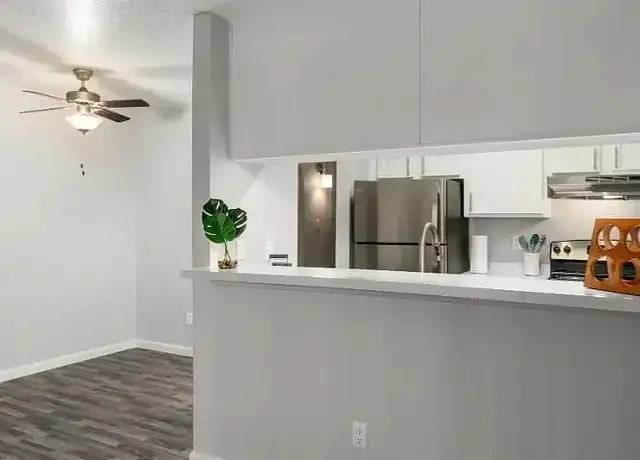 Photo of 1501 Indian School Rd NE, Albuquerque, NM 87102