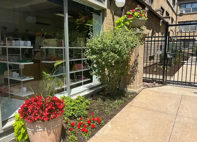 Property at 1008 Curtiss St, Downers Grove, IL, 60515, 1 bed, 1 bath, [object Object]