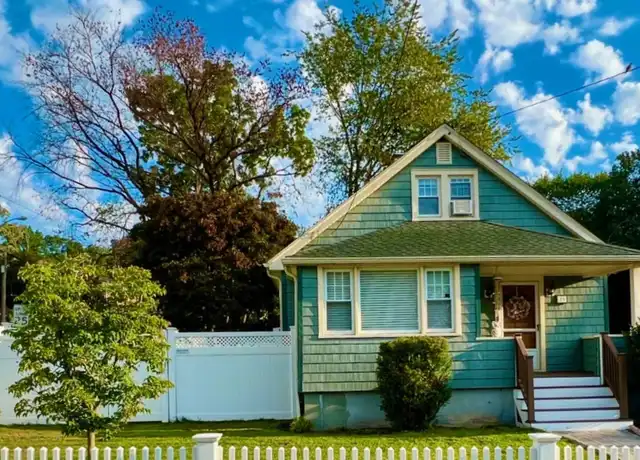 Property at 89 Pine Hill Ave, Stamford, CT, 06906, 1 bed, 1 bath, [object Object]