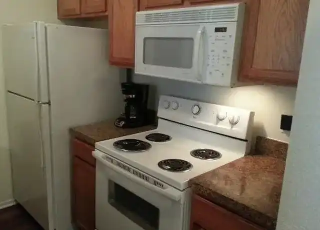 Property at Tealwood Apartment Homes - 6050 Melody Ln, Dallas, TX, 75231, 1-2 bed, 1-2 bath, [object Object]