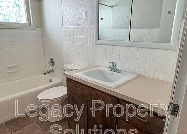 Property at 1113 N 18th St, Bismarck, ND, 58501, 2 beds, 1 bath, [object Object]
