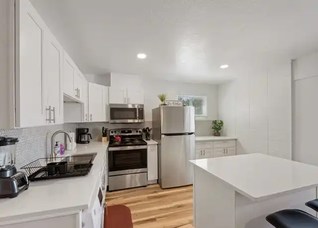 Property at 2612 Dakota St NE Unit I, Albuquerque, NM, 87110, 1 bed, 1 bath, [object Object]