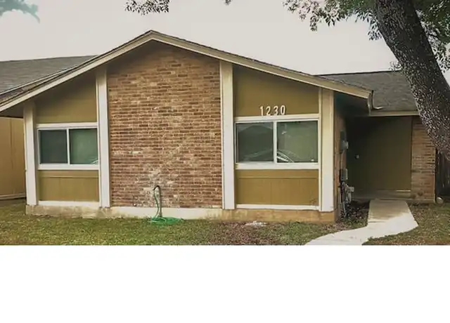 Property at 1230 Longmont St, San Antonio, TX, 78245, 3 beds, 2 baths, [object Object]