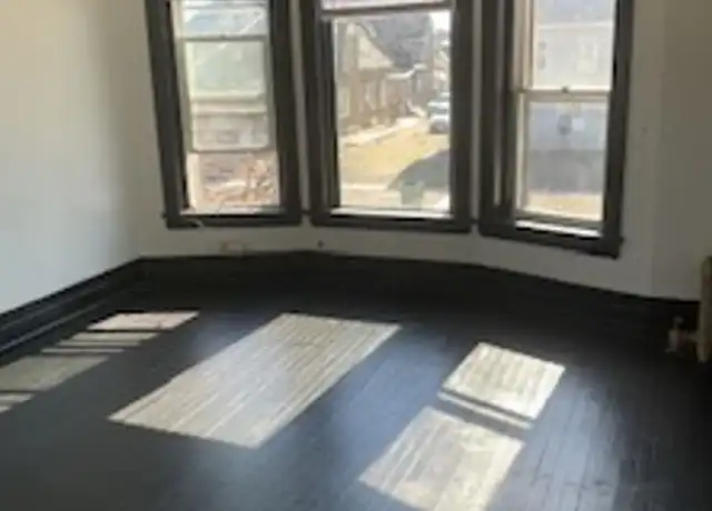 Property at 117 Lafayette St, Waterloo, IA, 50703, 2 beds, 1 bath, [object Object]