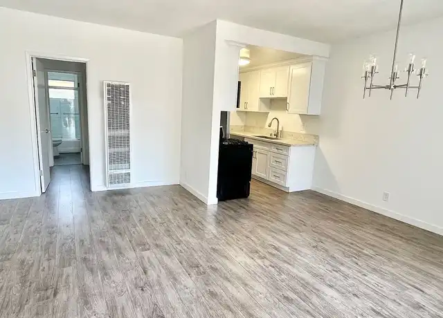Property at 12120 Rochester Ave, Los Angeles, CA, 90025, 1 bed, 1 bath, [object Object]