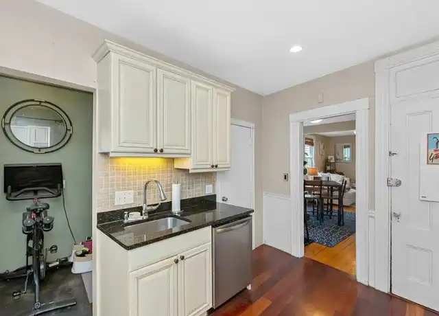 Property at 25 Pleasant St #2, Charlestown, MA, 02129, 1 bed, 1 bath, [object Object]
