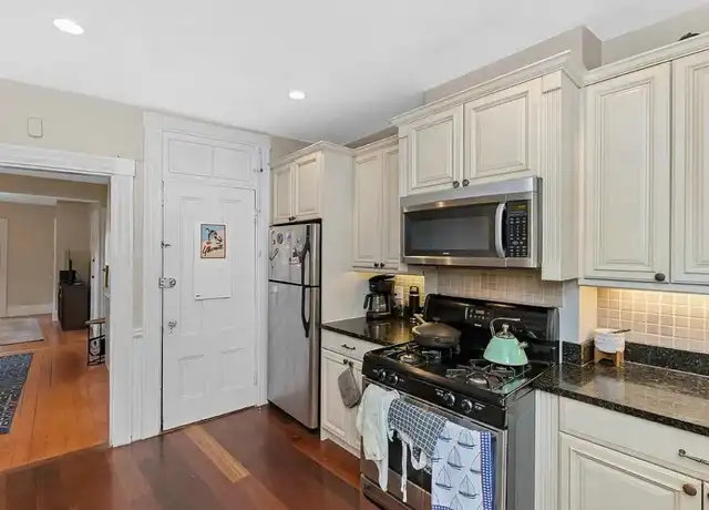 Property at 25 Pleasant St #2, Charlestown, MA, 02129, 1 bed, 1 bath, [object Object]