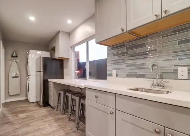 Property at 1315 Morena Blvd Unit 10, San Diego, CA, 92110, 2 beds, 2 baths, [object Object]