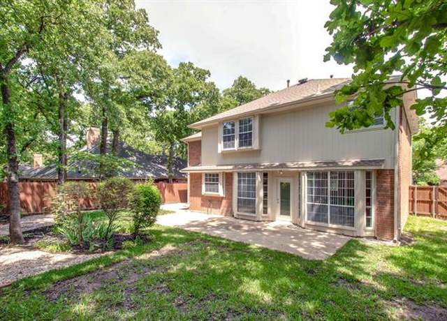 Photo of 2129 S Winding Creek Dr, Grapevine, TX 76051