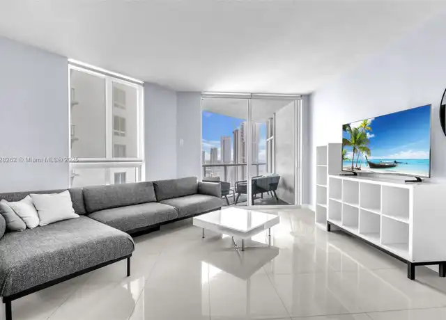 Property at 1900 N Bayshore Dr #3610, Miami, FL, 33132, 1 bed, 1 bath, [object Object]