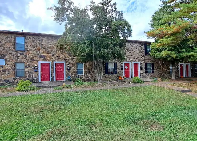 Property at 3410 Clingstone Way, Louisville, KY, 40220, 2 beds, 1.5 baths, [object Object]