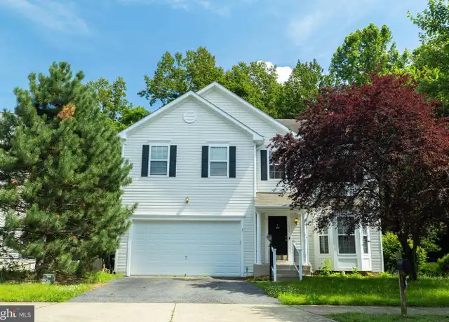 Property at 1034 Bakersfield Ln, Fredericksburg, VA, 22401, 6 beds, 2.5 baths, [object Object]