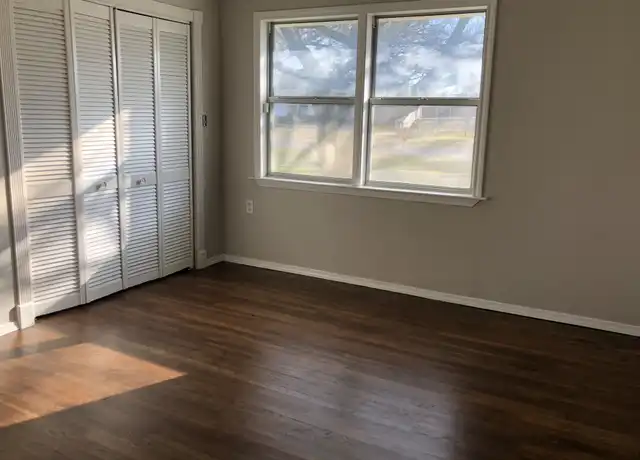 Property at 307 Inez St, Roanoke, TX, 76262, 3 beds, 1 bath, [object Object]