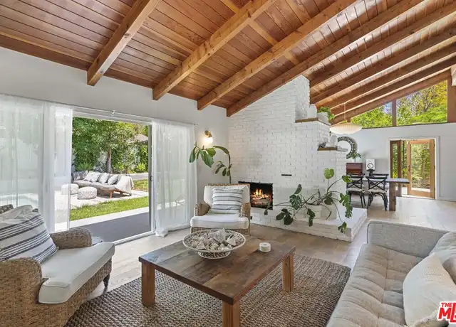 Property at 23023 Gainford St, Woodland Hills, CA, 91364, 3 beds, 2.5 baths, [object Object]