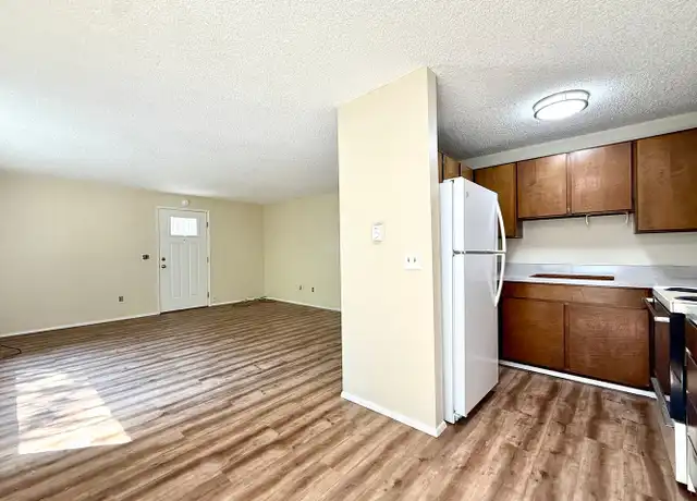 Property at 2935 SE Balfour St Unit 2935, Milwaukie, OR, 97222, 2 beds, 1 bath, [object Object]