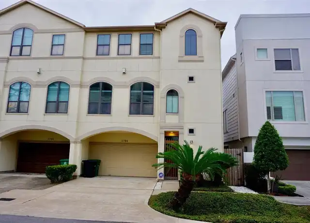 Property at 1704 Utah St, Houston, TX, 77007, 3 beds, 3.5 baths, [object Object]