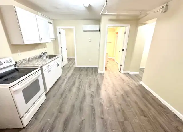 Property at 133 W Main St Unit 1B, Waterbury, CT, 06702, 1 bed, 1 bath, [object Object]