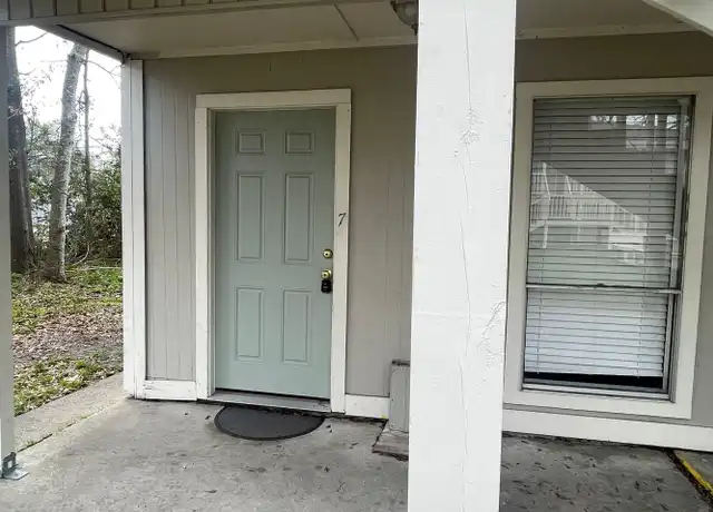 Property at 100 McArthur St, Sulphur, LA, 70663, 1 bed, 1 bath, [object Object]