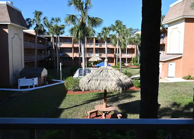 Property at 12760 Indian Rocks Rd #555, Largo, FL, 33774, 1 bed, 1 bath, [object Object]