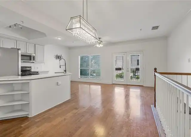 Property at 5617 Lindell Ave #4, Dallas, TX, 75206, 2 beds, 2.5 baths, [object Object]