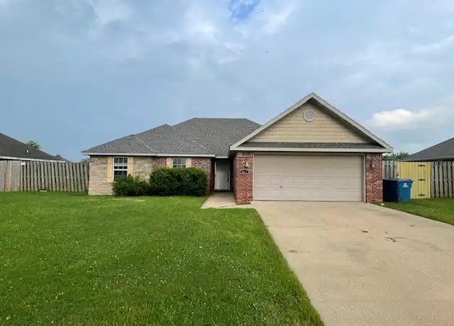 Property at 1533 Hutchinson St, Pea Ridge, AR, 72751, 3 beds, 2 baths, [object Object]