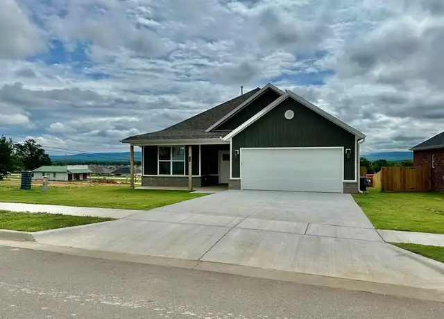 Property at 191 N Eagle Mountain St, Prairie Grove, AR, 72753, 3 beds, 2 baths, [object Object]