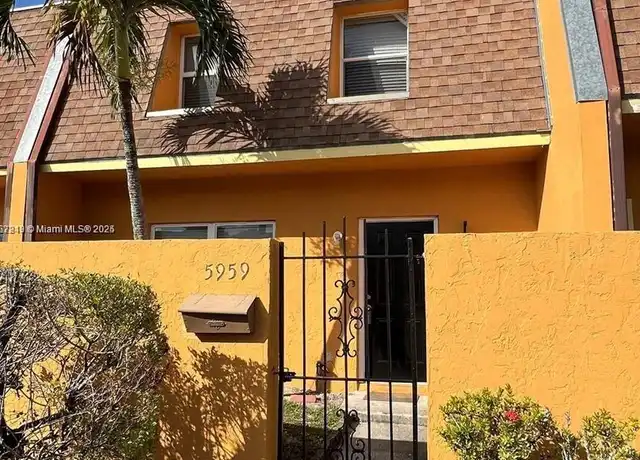Property at 5959 NW 28th St #135, Sunrise, FL, 33313, 3 beds, 2.5 baths, [object Object]