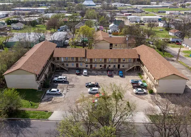 Property at 1105 S 10th St Unit 5, Fort Smith, AR, 72901, 1 bed, 1 bath, [object Object]