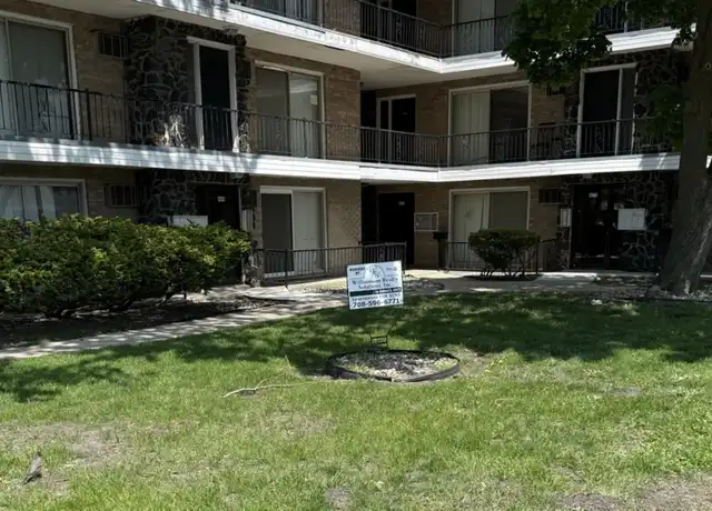 Property at 469 Hirsch Ave Unit 3E, Calumet City, IL, 60409, 1 bed, 1 bath, [object Object]
