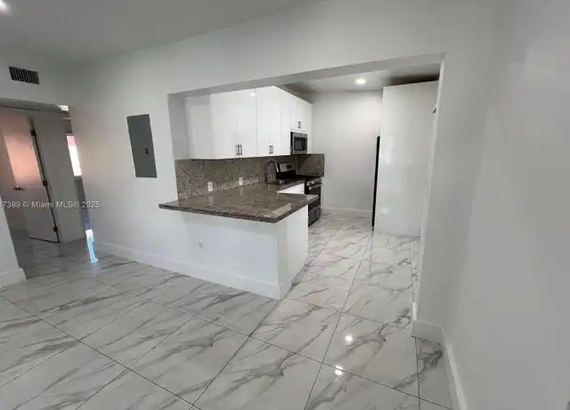 Property at 750 E 42nd St Unit 1, Hialeah, FL, 33013, 3 beds, 1 bath, [object Object]