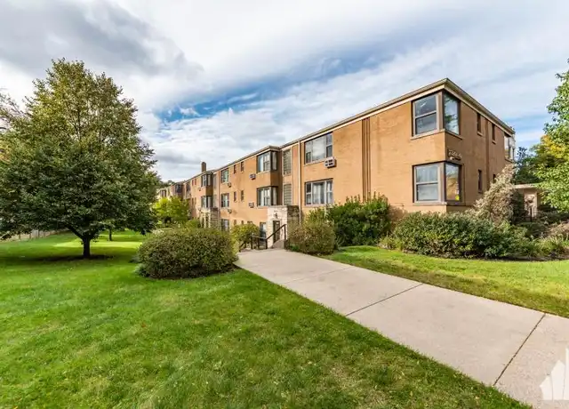 Property at 7320 N Ridge Blvd, Chicago, IL, 60645, 1 bed, 1 bath, [object Object]