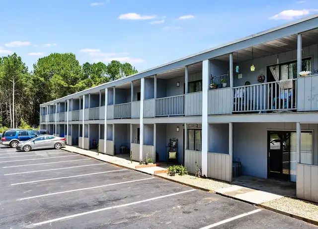 Property at Azalea Apartments - 110 Nunnally Rd, Anderson, SC, 29625, 1-2 bed, 1 bath, [object Object]