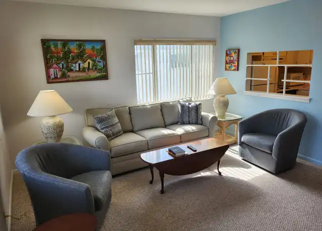 Property at 3322 Cynthia Ln #208, Lake Worth, FL, 33461, 1 bed, 1 bath, [object Object]