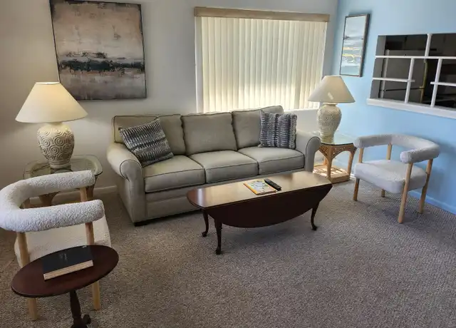 Property at 3322 Cynthia Ln #208, Lake Worth, FL, 33461, 1 bed, 1 bath, [object Object]