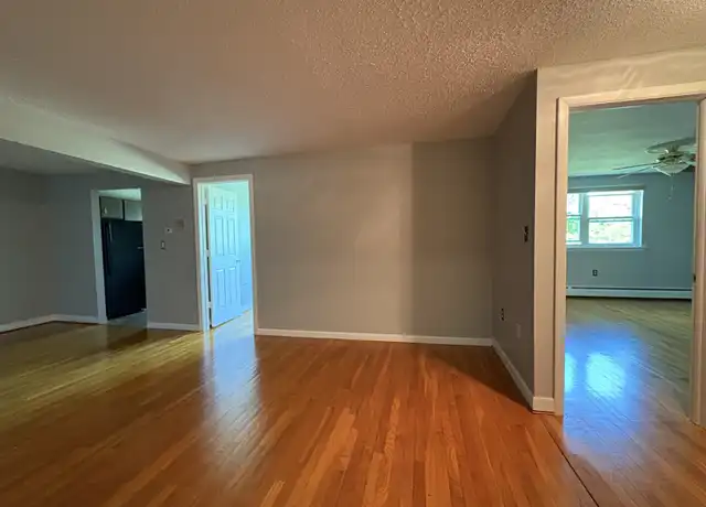 Property at 119 Store Ave Unit 5, Waterbury, CT, 06705, 2 beds, 1 bath, [object Object]