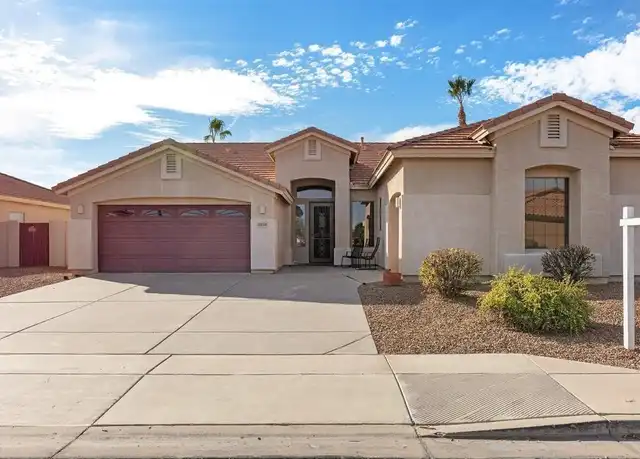 Property at 2334 S Vincent, Mesa, AZ, 85209, 4 beds, 2 baths, [object Object]