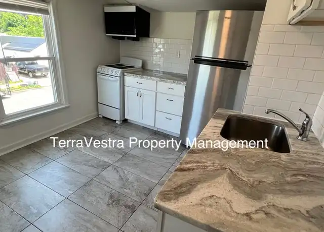 Property at 329 N 5th St Unit 2, Millville, NJ, 08332, 2 beds, 1 bath, [object Object]