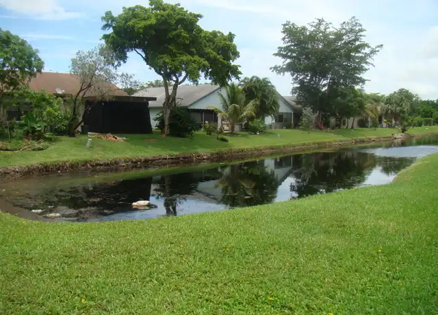 Property at 10163 S Nob Hill Cir Unit 09-10163 Veneto, Tamarac, FL, 33321, 1 bed, 1 bath, [object Object]