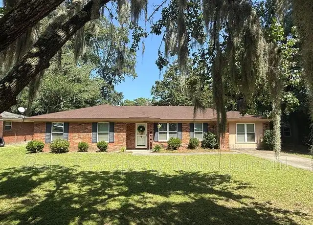 Property at 606 Highland Dr, Savannah, GA, 31406, 3 beds, 2 baths, [object Object]