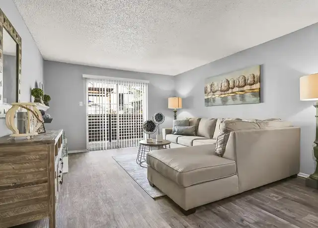 Property at TwentyOne15 - 2115 Park Springs Cir, Arlington, TX, 76013, 1-2 bed, 1-2 bath, [object Object]
