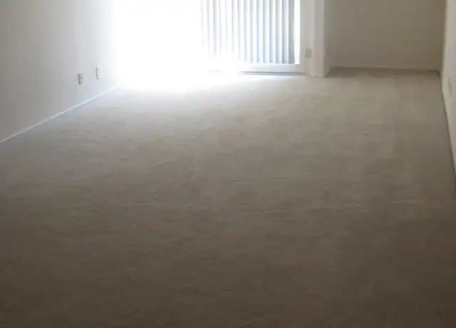 Property at 3724 Jackson St Unit 301, Omaha, NE, 68105, 1 bed, 1 bath, [object Object]