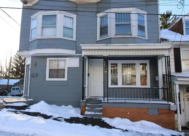 Property at 402 W Cherry St, Shenandoah, PA, 17976, 3 beds, 1 bath, [object Object]